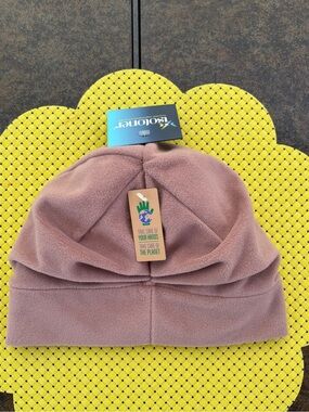Women's Isotoner Water Repellent Fleece Beanie in Winter Blossom